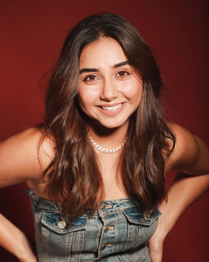 MostlySane (Prajakta Koli)