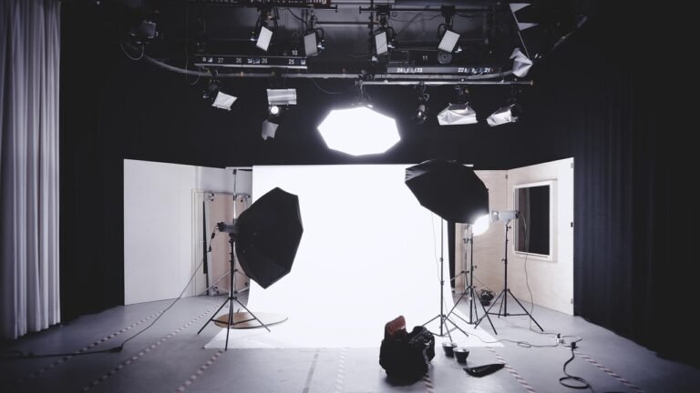 10 Best Tools for Content Creators to Grow Faster in 2025